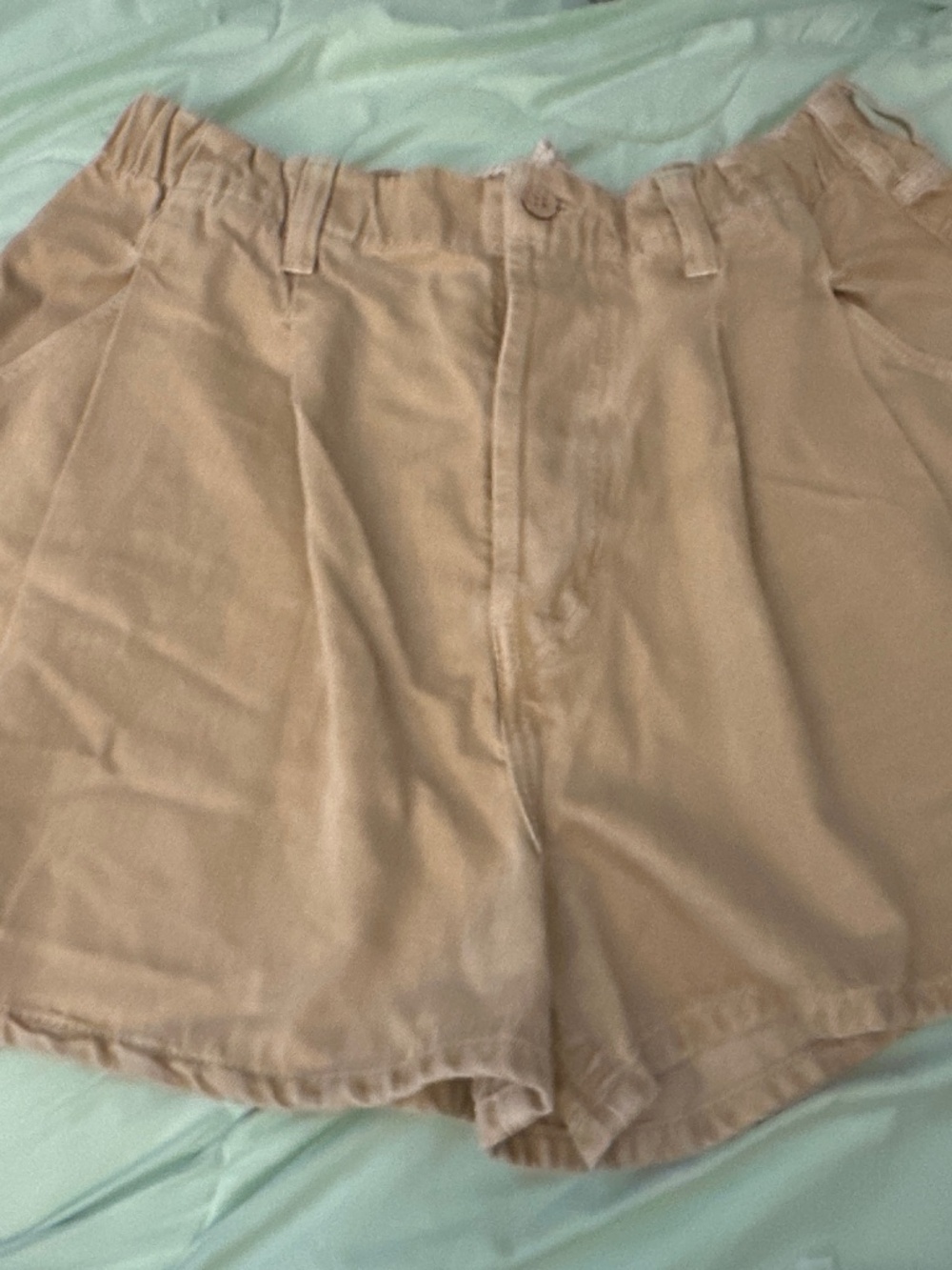 NWOT WE THE FREE CLARK PLEATED DENIM SHORTS